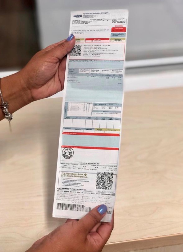 Especialistas alertam sobre consumo fantasma e riscos de deixar carregadores conectados à tomada