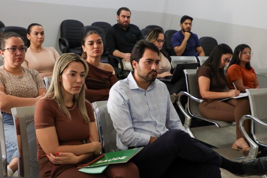 Mais de 1.500 vagas de emprego estão abertas em Senador Canedo nesta semana