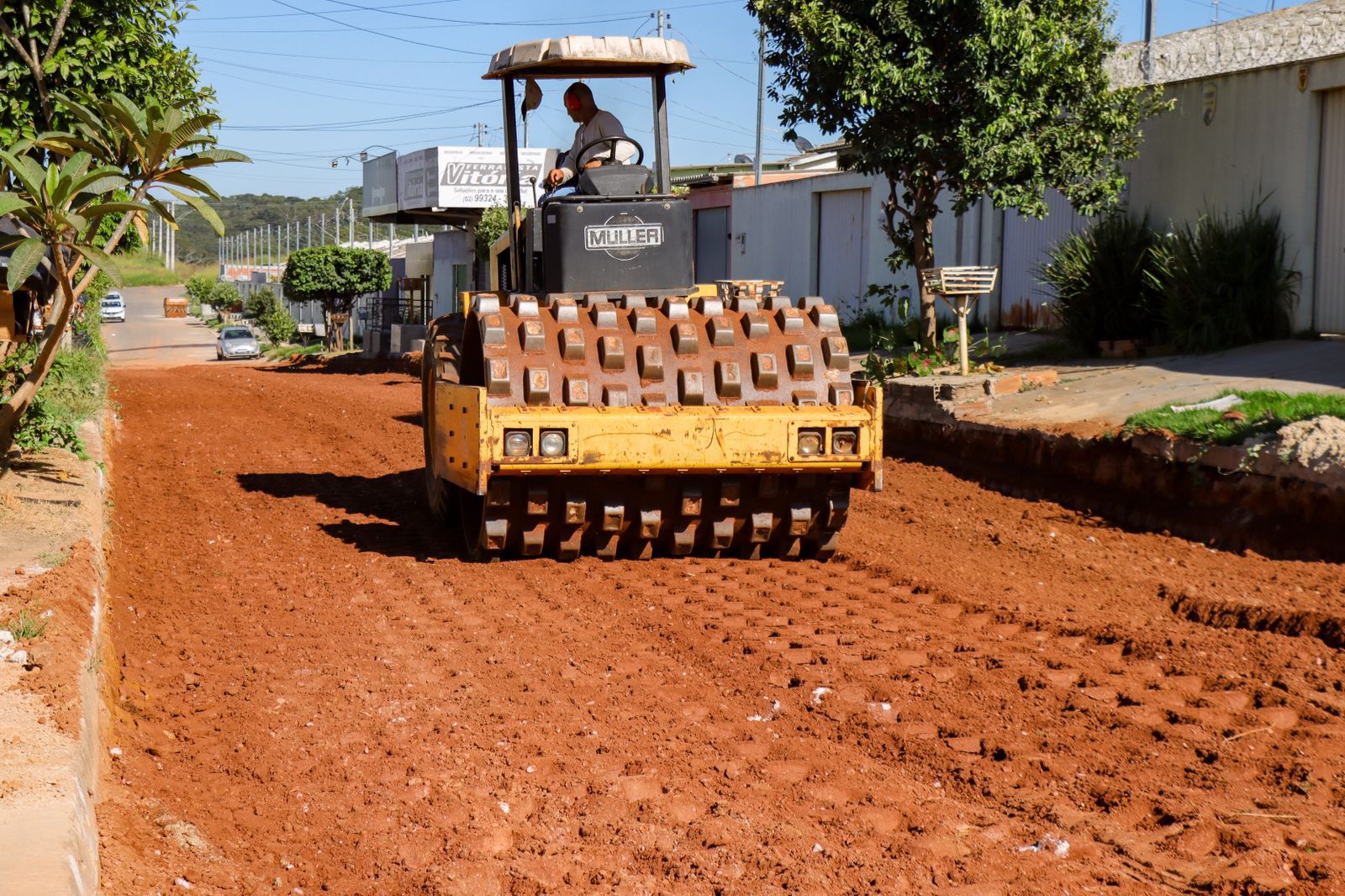 Ecológico Araguaia recebe preparação para recapeamento asfáltico