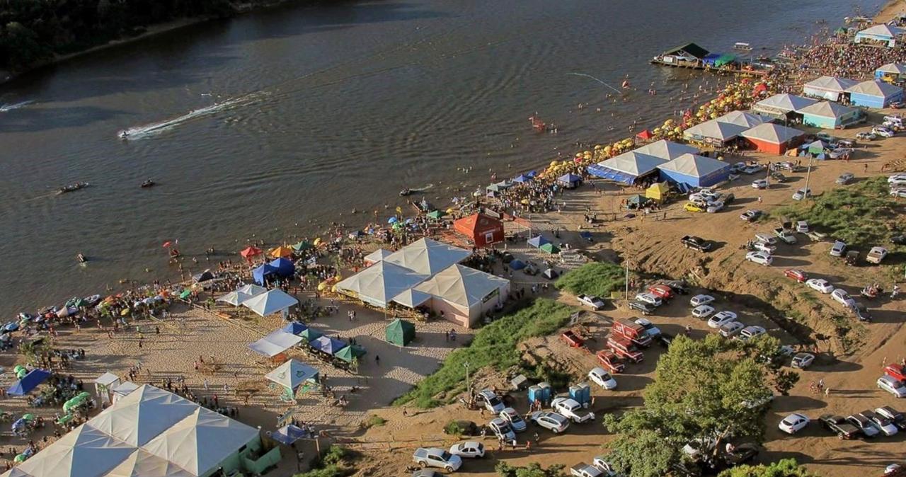 Temporada do Araguaia 2026 aquece comércio em Aruanã, mas preços altos preocupam turistas