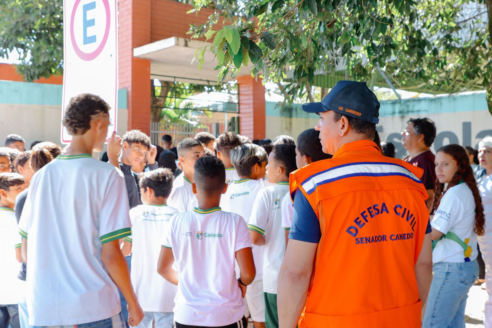 Defesa Civil realiza simulado de evacuação em escola de Senador Canedo