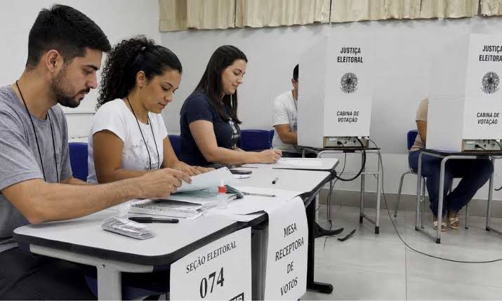Mesários voluntários terão folgas e auxílio financeiro nas eleições de 2026