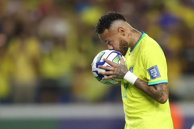 Emoção de Neymar ao ser convocado para a Copa viraliza e empolga torcedores