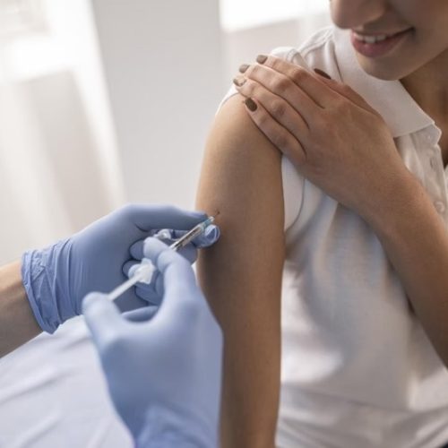 Goiás lança campanha de vacinação contra Influenza com meta de imunizar 90% do público-alvo