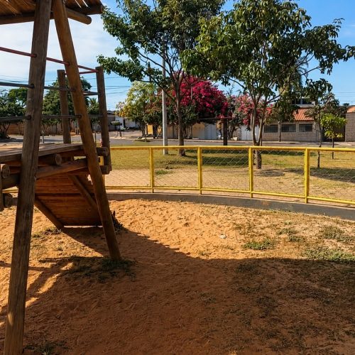 Praça do Morada do Morro recebe melhorias para reforçar segurança no parquinho