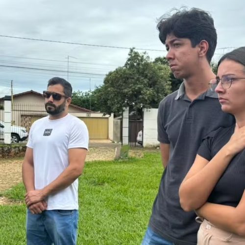 Famílias de Inhumas Buscam Identidade de Filhos Após Troca em Hospital; Caso Está Sob Investigação