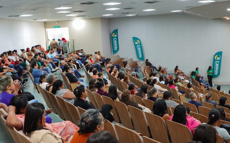 Formação reúne profissionais da Educação para aprimorar práticas de ensino em Senador Canedo