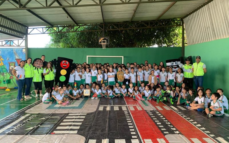 Educação no trânsito começa cedo: SMT leva orientações para escolas de Senador Canedo