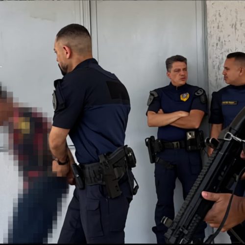 Homem armado com faca faz gestor refém após ser impedido de entrar em escola de Senador Canedo