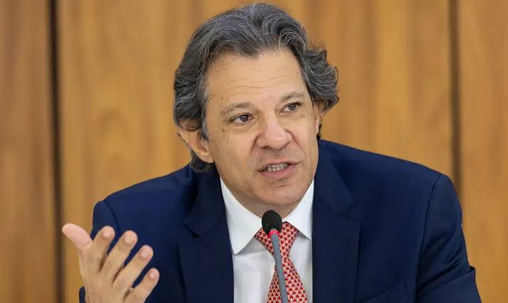 Governo Propõe Isenção do Imposto de Renda para Quem Ganha Até R$ 5 Mil a Partir de 2026