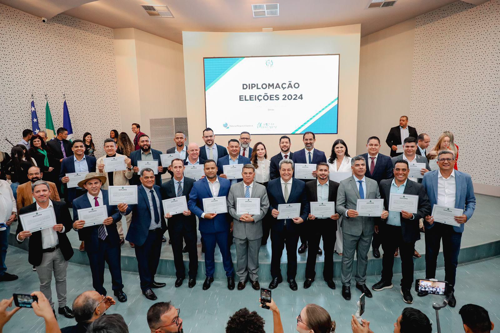 Diplomação das eleições de 2024 aconteceu hoje em Senador Canedo