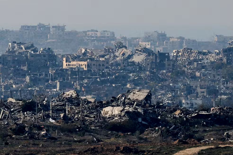 Ataques Aéreos de Israel Deixam 54 Mortos em Gaza, Incluindo Líderes do Hamas