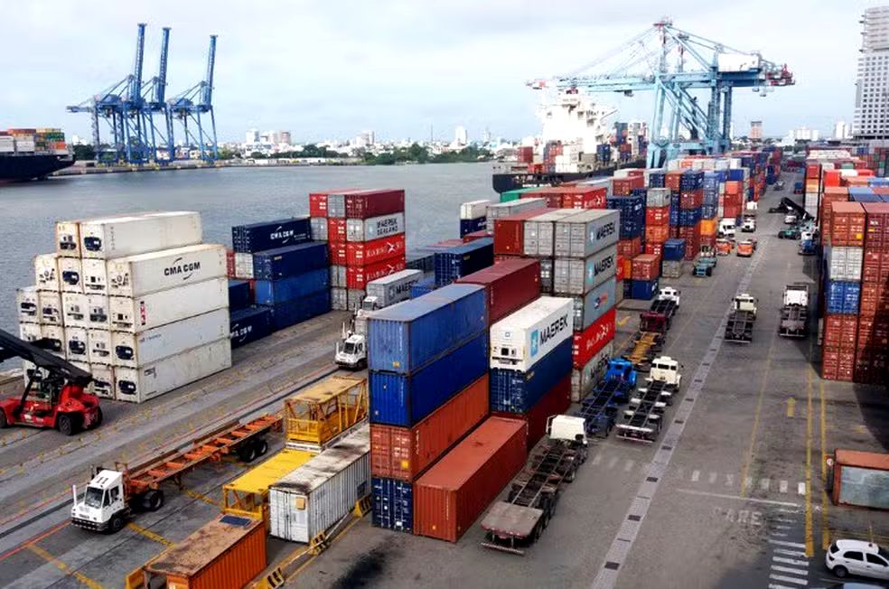 Balança Comercial de 2024 Tem Superávit de US$ 74,55 Bilhões, Mas Registra Queda em Relação ao Ano Anterior