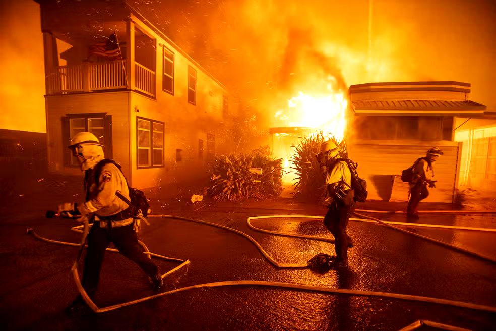 Incêndios Históricos em Los Angeles: Entenda o Que Está Por Trás das Chamas Fora de Época