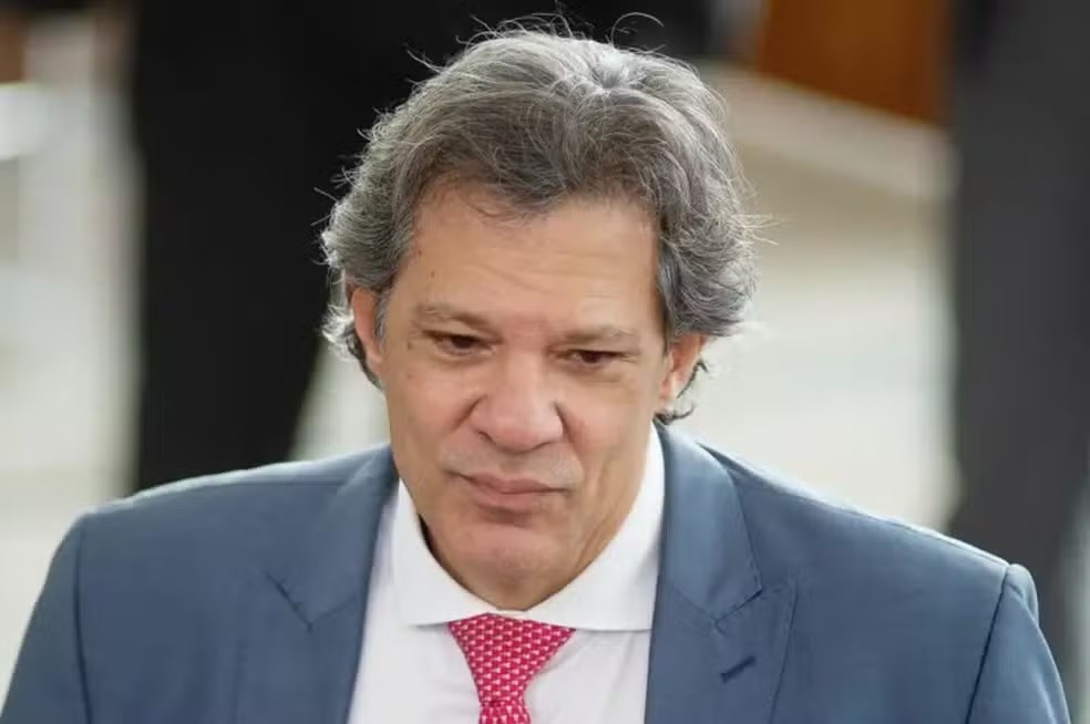 Déficit do governo cai 81% em 2024 e fica dentro da meta fiscal
