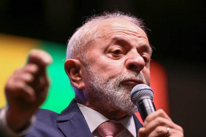Lula pressiona Ibama por pesquisa de petróleo na Foz do Amazonas e critica demora na liberação