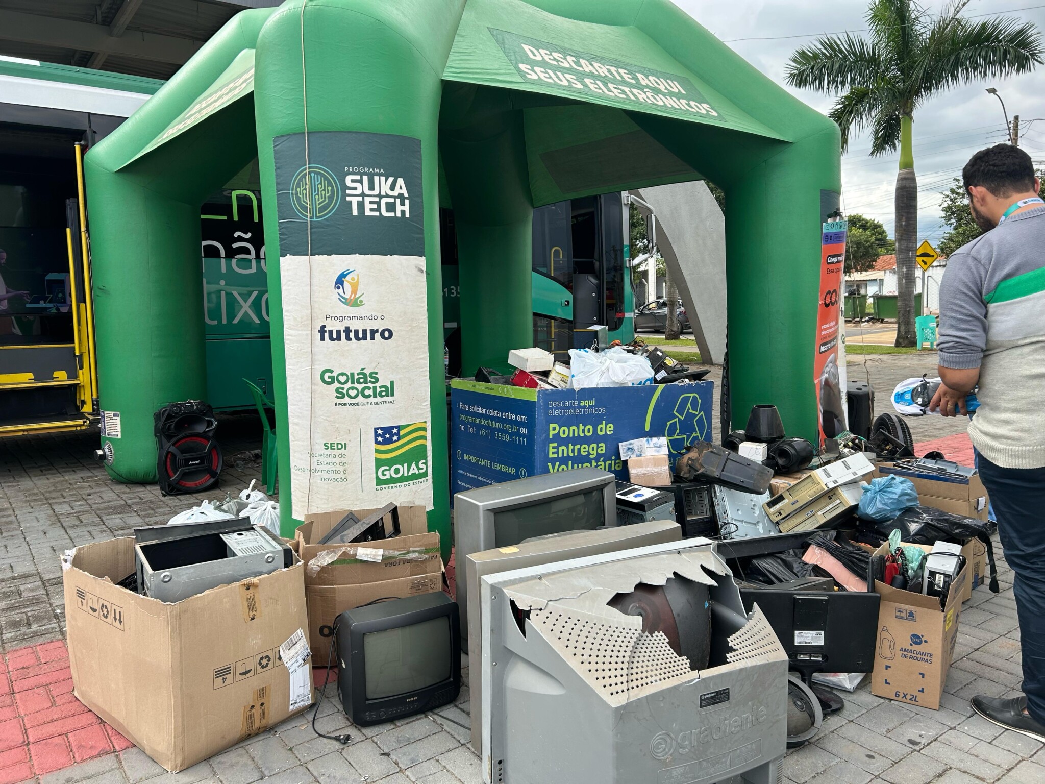 Prefeitura de Senador Canedo realiza ação para descarte correto de lixo eletrônico