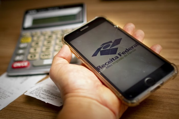 Aposentados e pensionistas já podem acessar informe de rendimentos para o IR 2025
