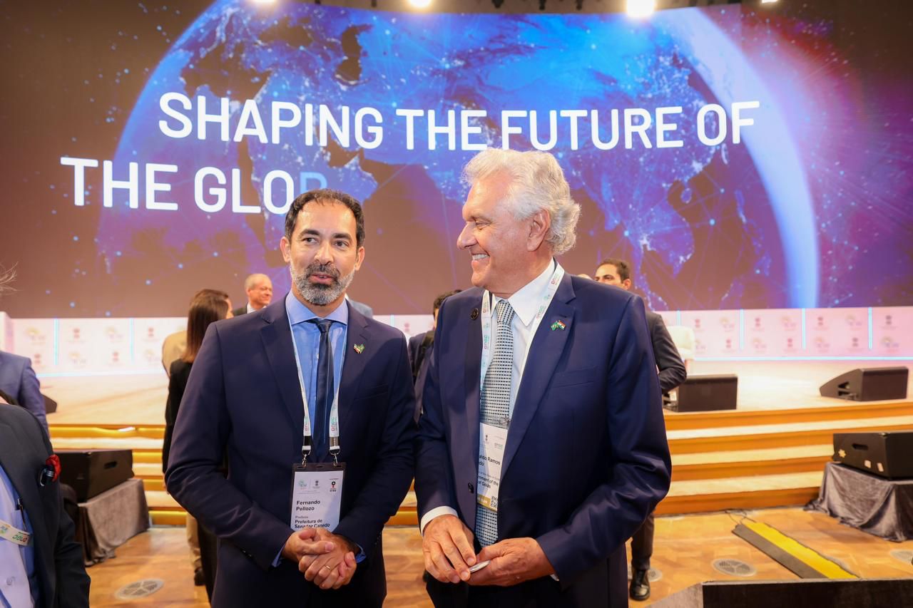 Prefeito de Senador Canedo participa de conferência global na Índia e busca investimentos para o crescimento da cidade