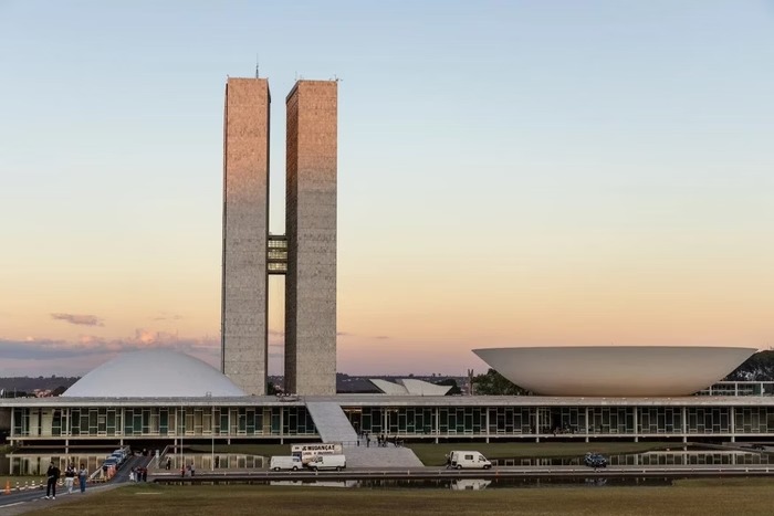 Impasse na Câmara: definição do comando das comissões é adiada para próxima semana