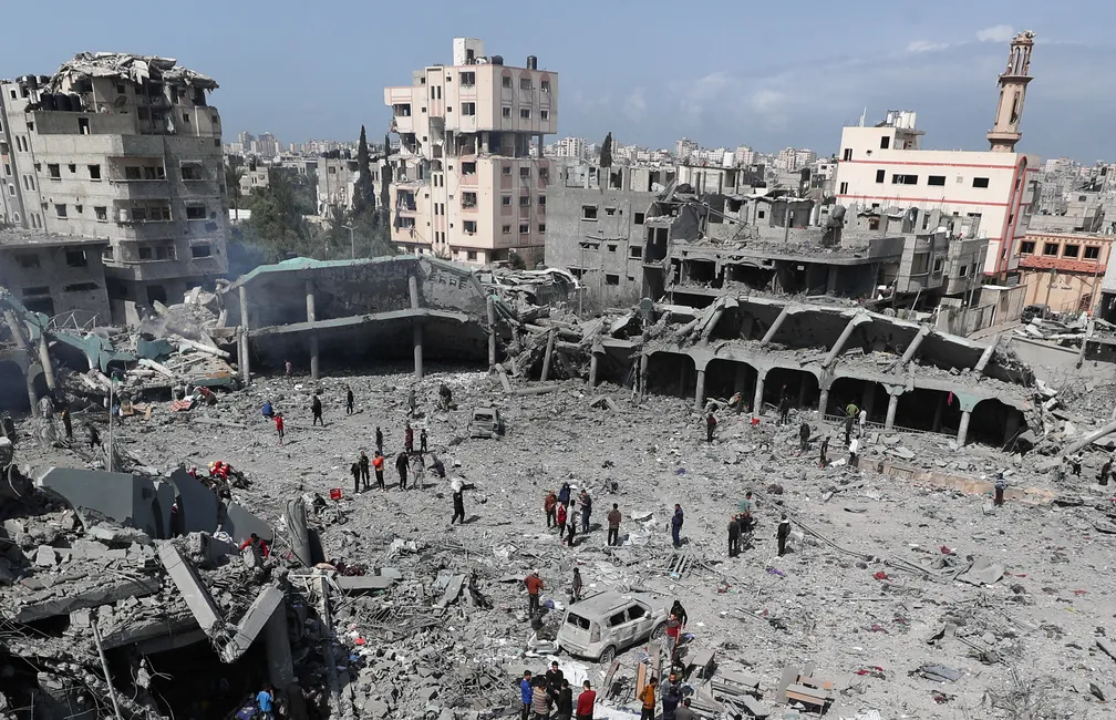 Israel lança nova ofensiva terrestre em Gaza e intensifica pressão sobre o Hamas