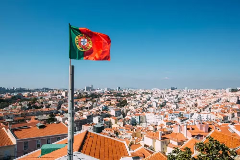 Portugal notifica 34 mil imigrantes para deixar o país em 20 dias; mais de 5 mil são brasileiros