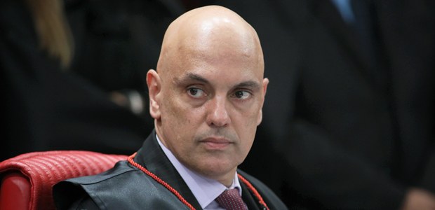 Moraes impõe tornozeleira e bloqueio de verbas a Marcos do Val por “afronta” ao STF