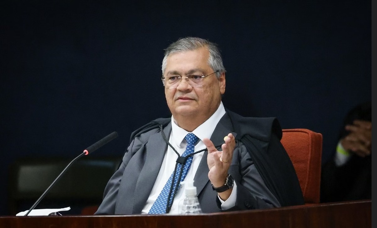 STF: Flávio Dino acompanha Moraes e vota por condenar Bolsonaro