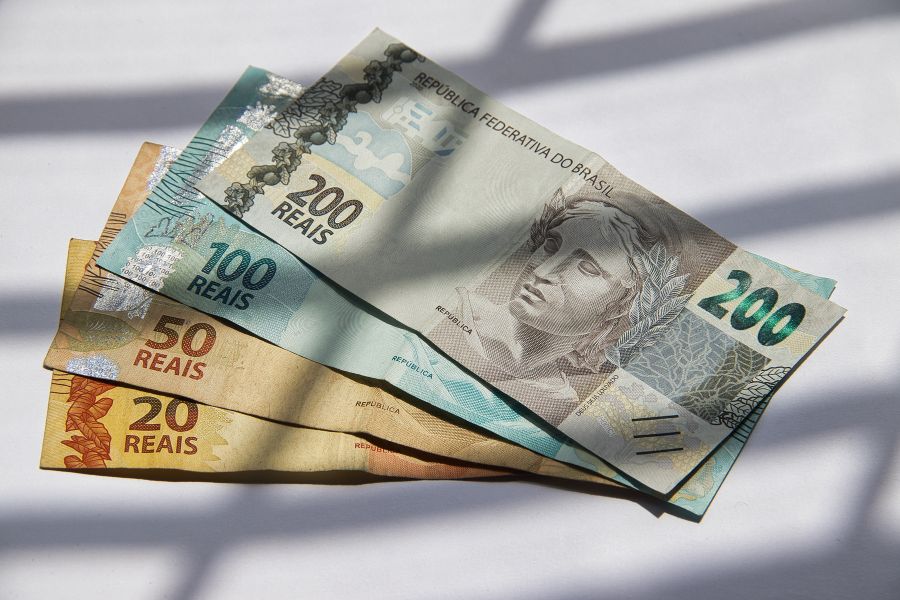 Mais de 80 mil empregadores serão notificados para regularizar FGTS de trabalhadores domésticos