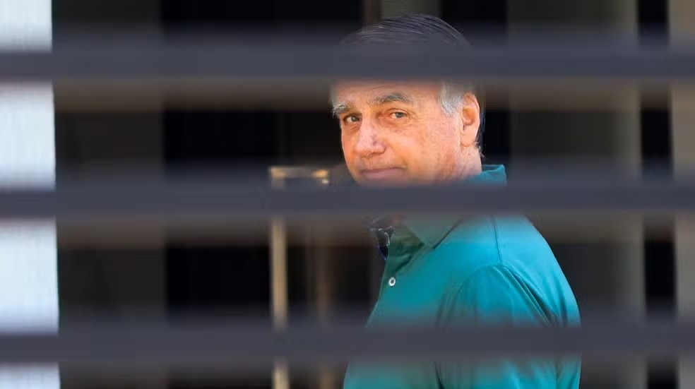 STF condena Bolsonaro e aliados por tentativa de golpe; penas incluem prisão, inelegibilidade e perda de cargos