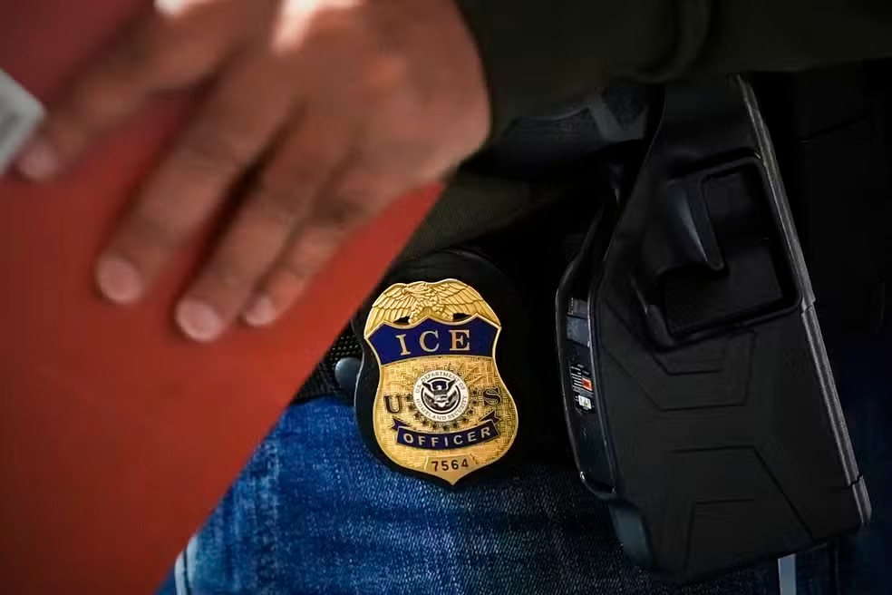 Suprema Corte libera governo Trump a deter imigrantes que falem espanhol ou inglês com sotaque