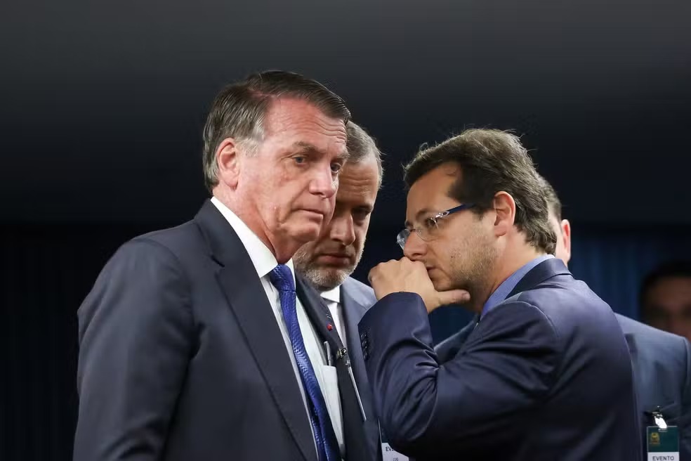 STF mantém prisão preventiva de Jair Bolsonaro e processo da trama golpista entra na fase final