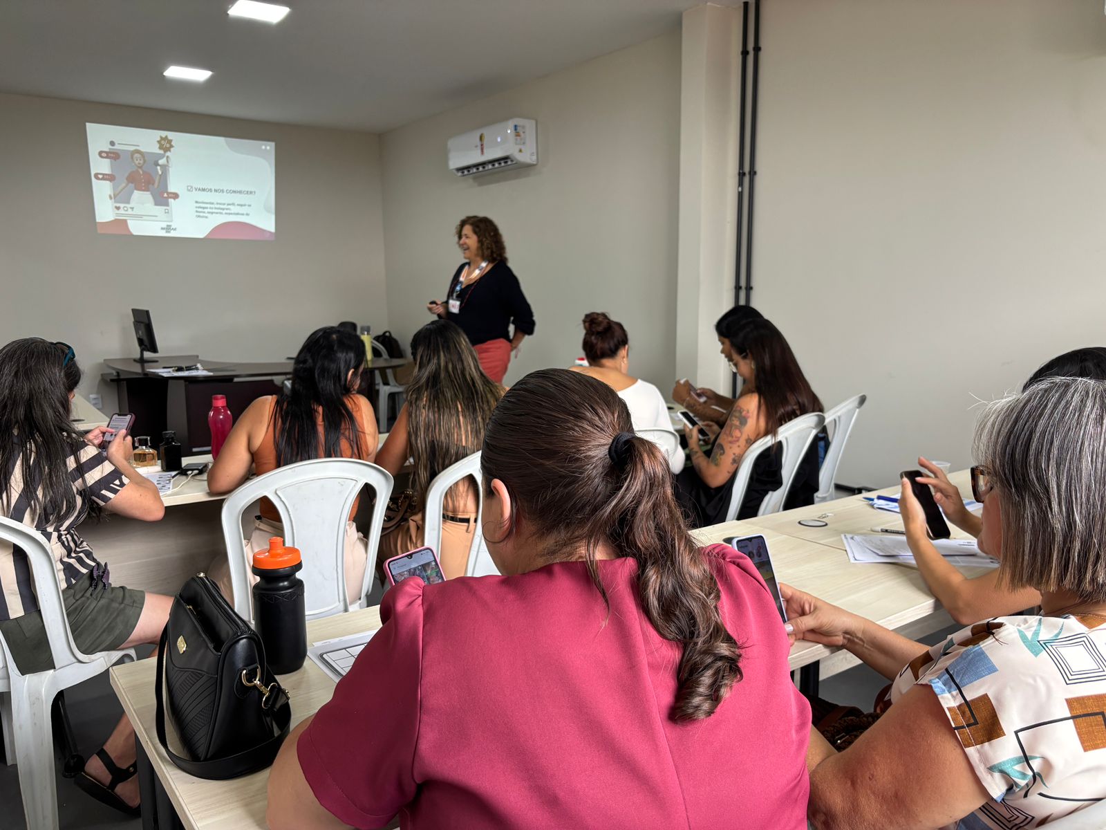 Senador Canedo fortalece empreendedorismo local com oficina sobre Instagram em parceria com o Sebrae