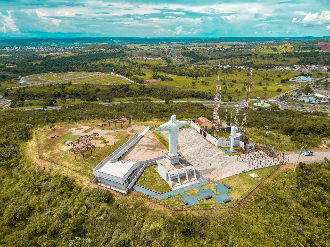 Turismo de Senador Canedo avança com força em 2025 sob liderança de Salma Bahia e gestão eficiente da SECULT