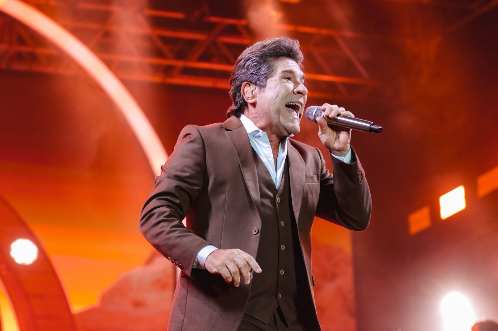 Canedo Fest Show encerra programação com emoção, fé e celebração dos 37 anos de Senador Canedo