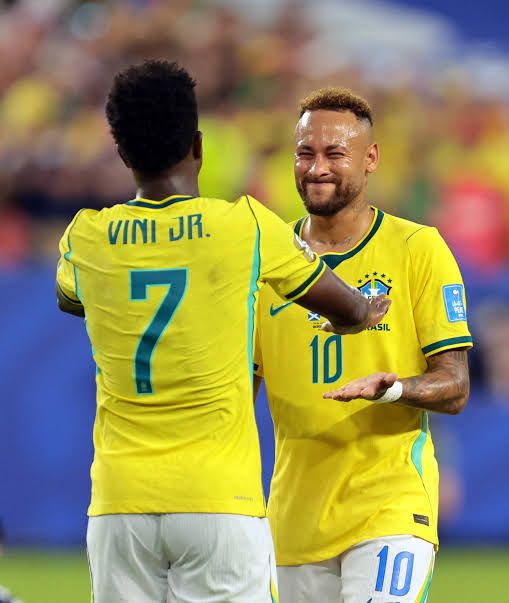 Brasil vence a Escócia por 3 a 0 e avança para o mata-mata da Copa do Mundo