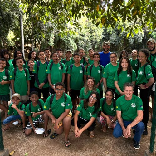 Guardiões Ambientais de Senador Canedo vivenciam dia de lazer e aprendizado no Clube dos Oficiais em Goiânia