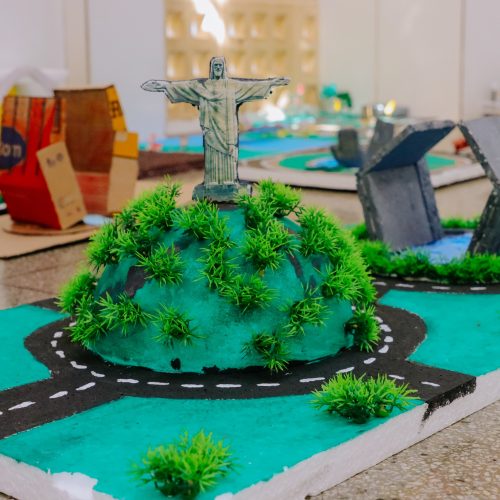 Alunos produzem maquetes de pontos turísticos de Senador Canedo