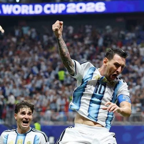 Argentina vira jogo épico contra o Egito, supera pênalti perdido e avança na Copa
