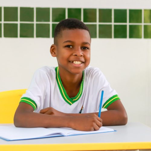 Educação de Senador Canedo encerra semestre com investimentos e prepara retorno das aulas